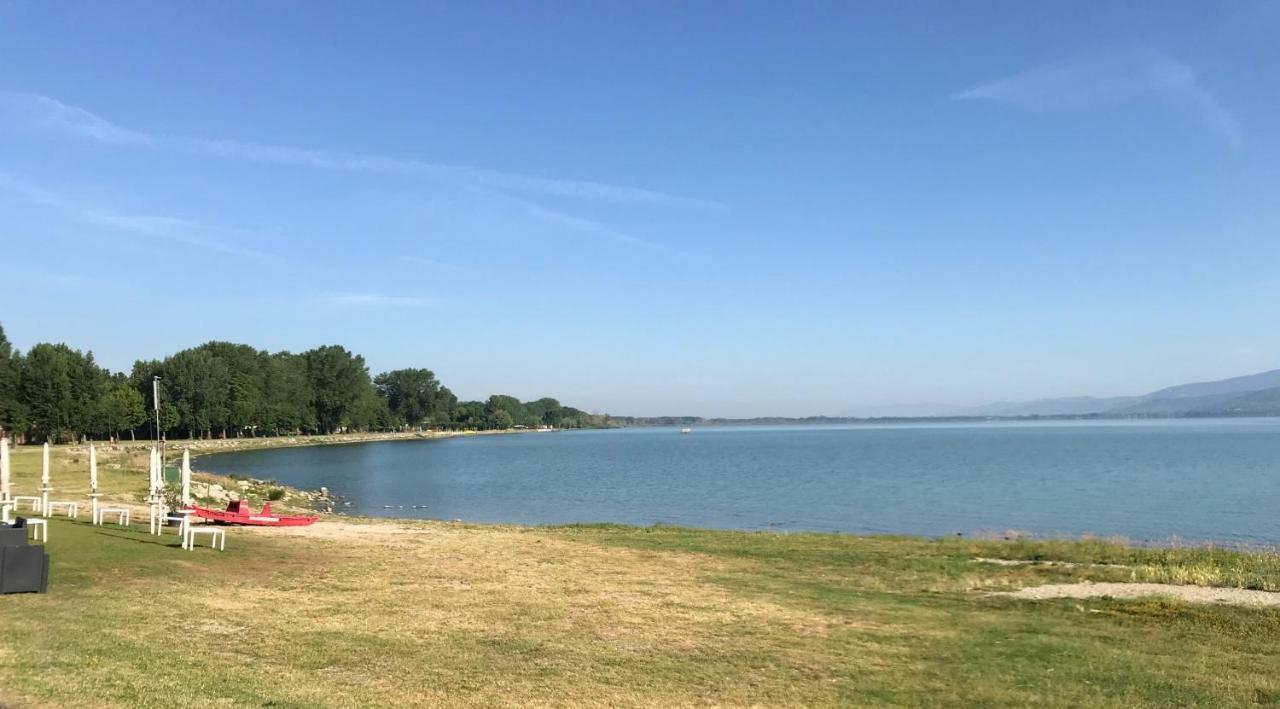 I See Lake 拉戈堡 外观 照片